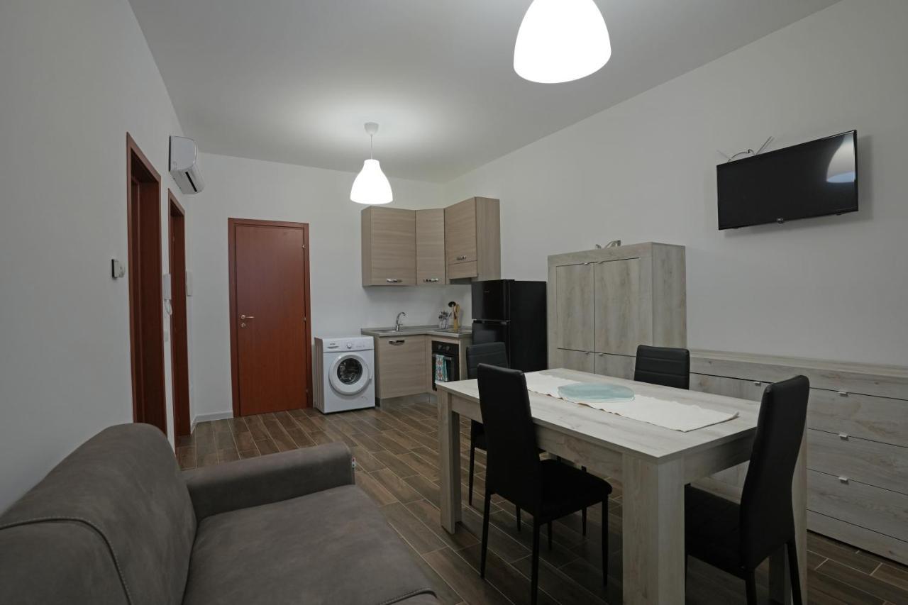 La Stradina Apartment โมลา ดิ บารี ภายนอก รูปภาพ